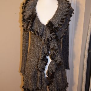 Grey long sleeve wrap with faux fur
